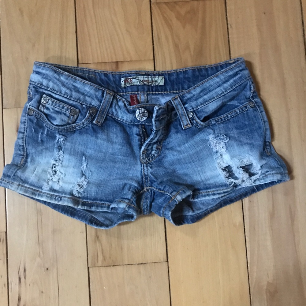 BKE STELLA SHORTS !!